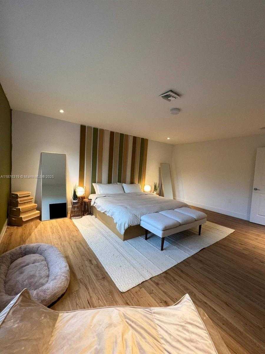 Small Image of 808 SOUTH WEST 29TH ST, Fort Lauderdale Number 25