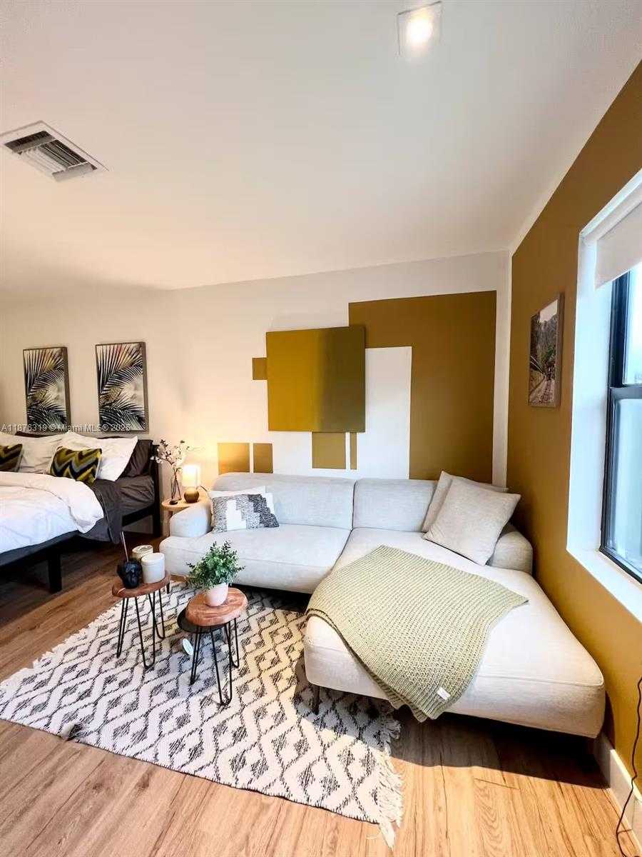 Small Image of 808 SOUTH WEST 29TH ST, Fort Lauderdale Number 39
