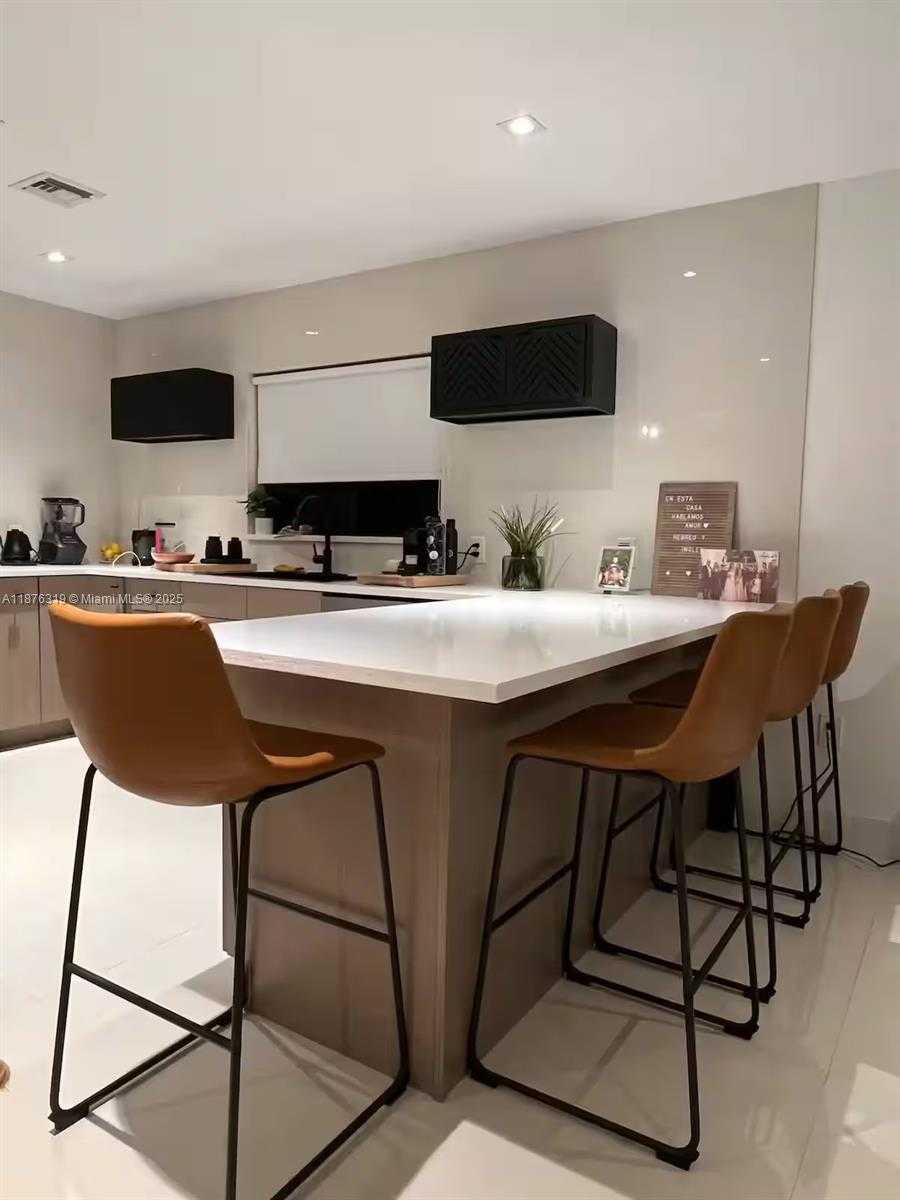 Small Image of 808 SOUTH WEST 29TH ST, Fort Lauderdale Number 42