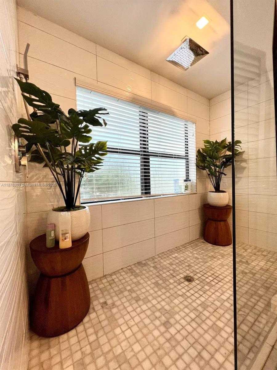 Small Image of 808 SOUTH WEST 29TH ST, Fort Lauderdale Number 48