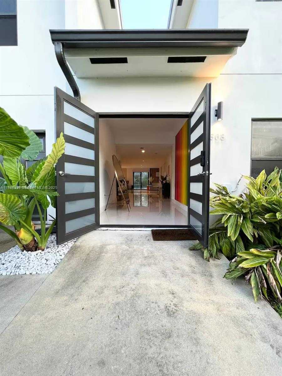 Small Image of 808 SOUTH WEST 29TH ST, Fort Lauderdale Number 51