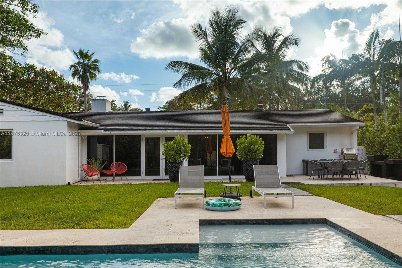 Small Image of 11403 NORTH EAST 8TH AVE, Biscayne Park Number 49