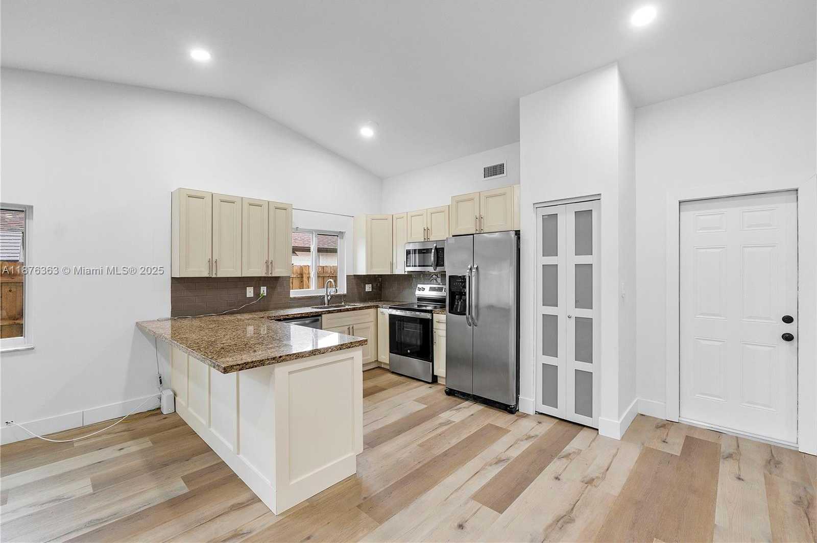 Small Image of 4931 NORTH WEST 83RD TER, Lauderhill Number 11
