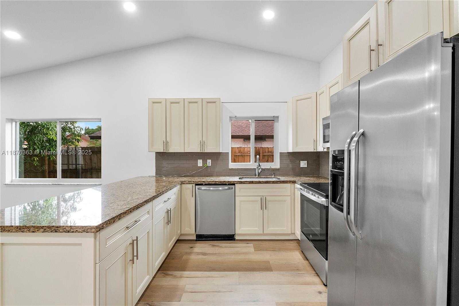 Small Image of 4931 NORTH WEST 83RD TER, Lauderhill Number 13