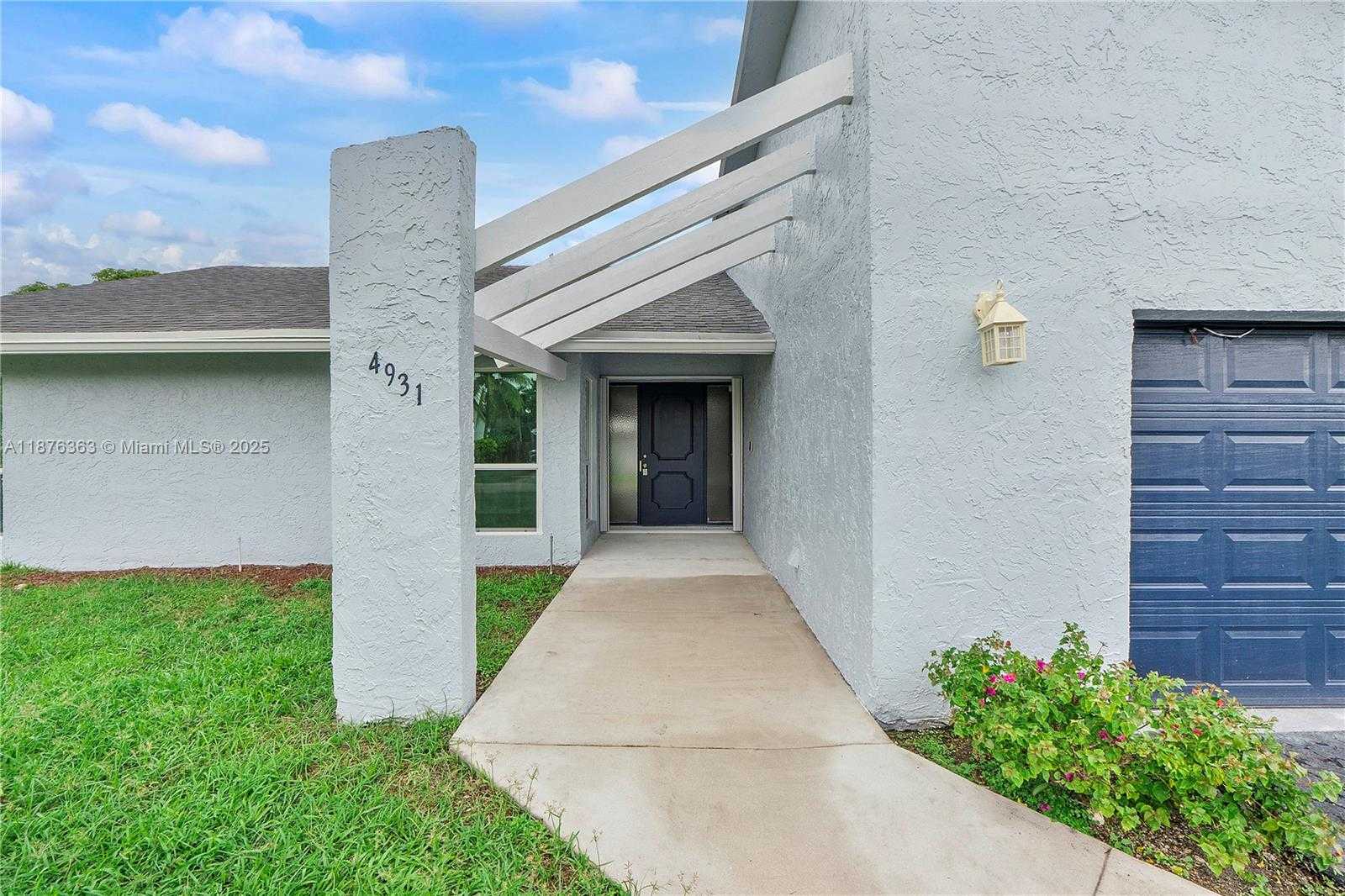 Small Image of 4931 NORTH WEST 83RD TER, Lauderhill Number 2
