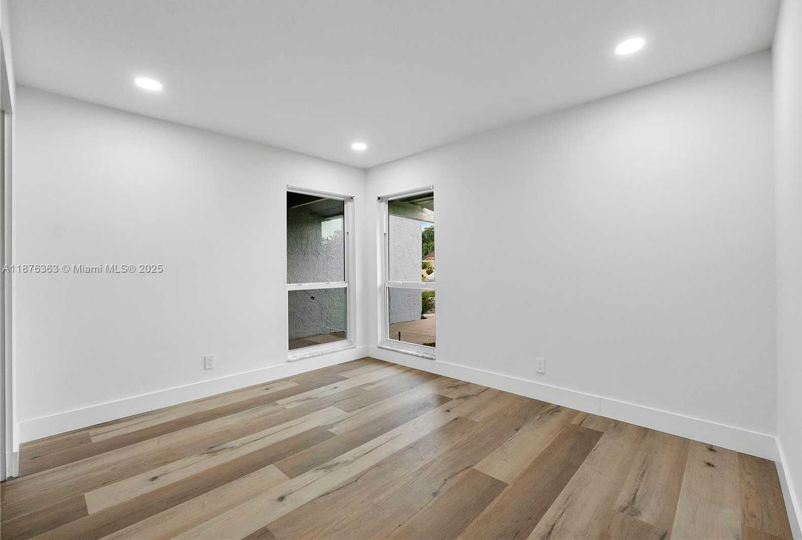 Small Image of 4931 NORTH WEST 83RD TER, Lauderhill Number 20