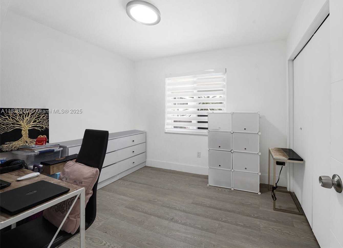 Small Image of 6404 MEADE ST, Hollywood Number 23
