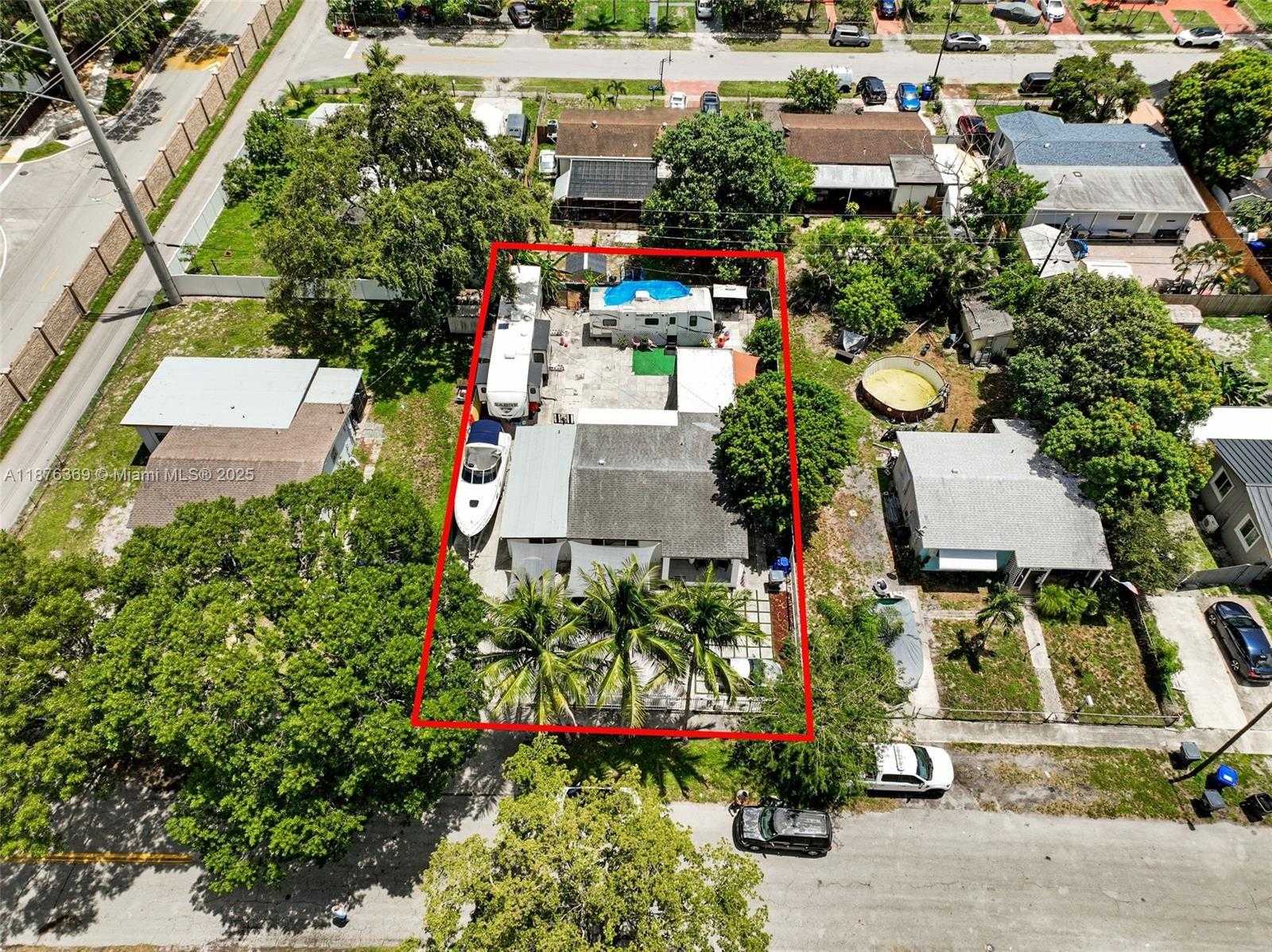 Small Image of 6404 MEADE ST, Hollywood Number 34
