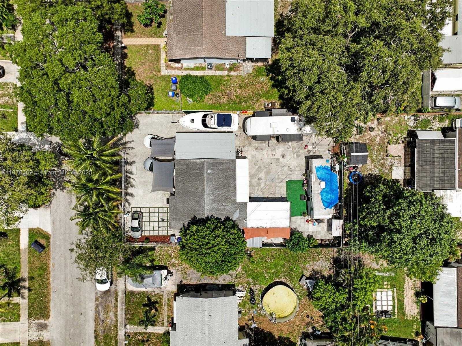 Small Image of 6404 MEADE ST, Hollywood Number 37