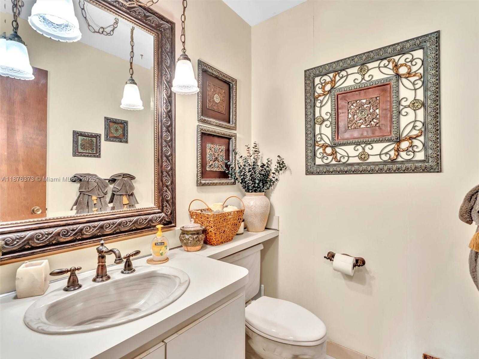 Small Image of 5310 SOUTH WEST 109TH AVE, Davie Number 18