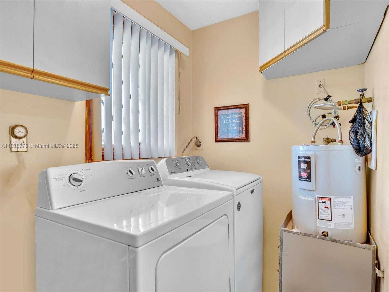 Small Image of 5310 SOUTH WEST 109TH AVE, Davie Number 19