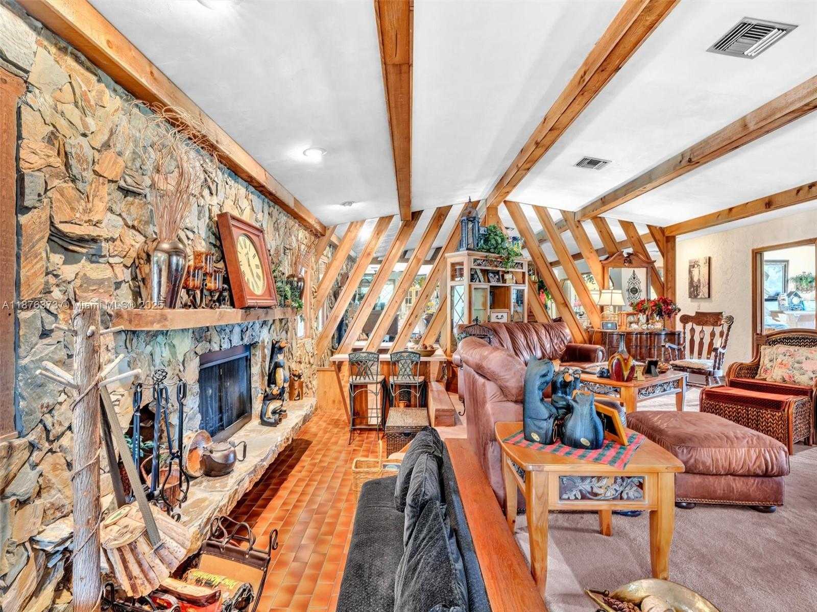 Small Image of 5310 SOUTH WEST 109TH AVE, Davie Number 32