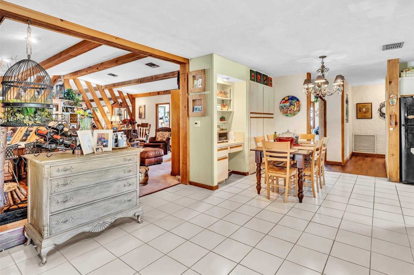 Small Image of 5310 SOUTH WEST 109TH AVE, Davie Number 44