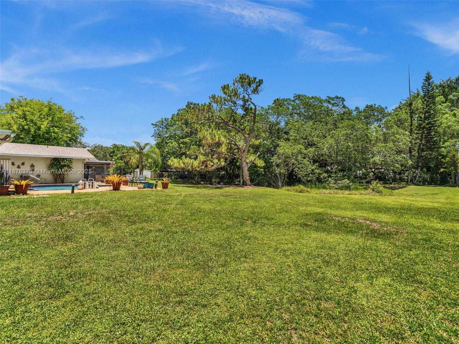 Small Image of 5310 SOUTH WEST 109TH AVE, Davie Number 62