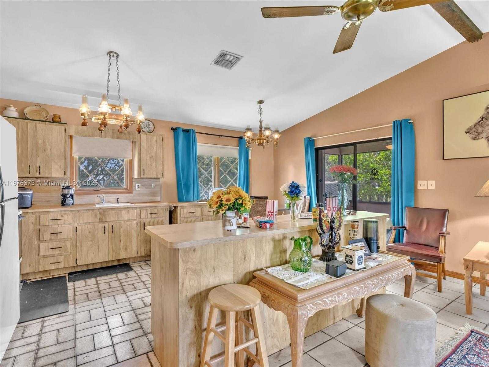 Small Image of 5310 SOUTH WEST 109TH AVE, Davie Number 73