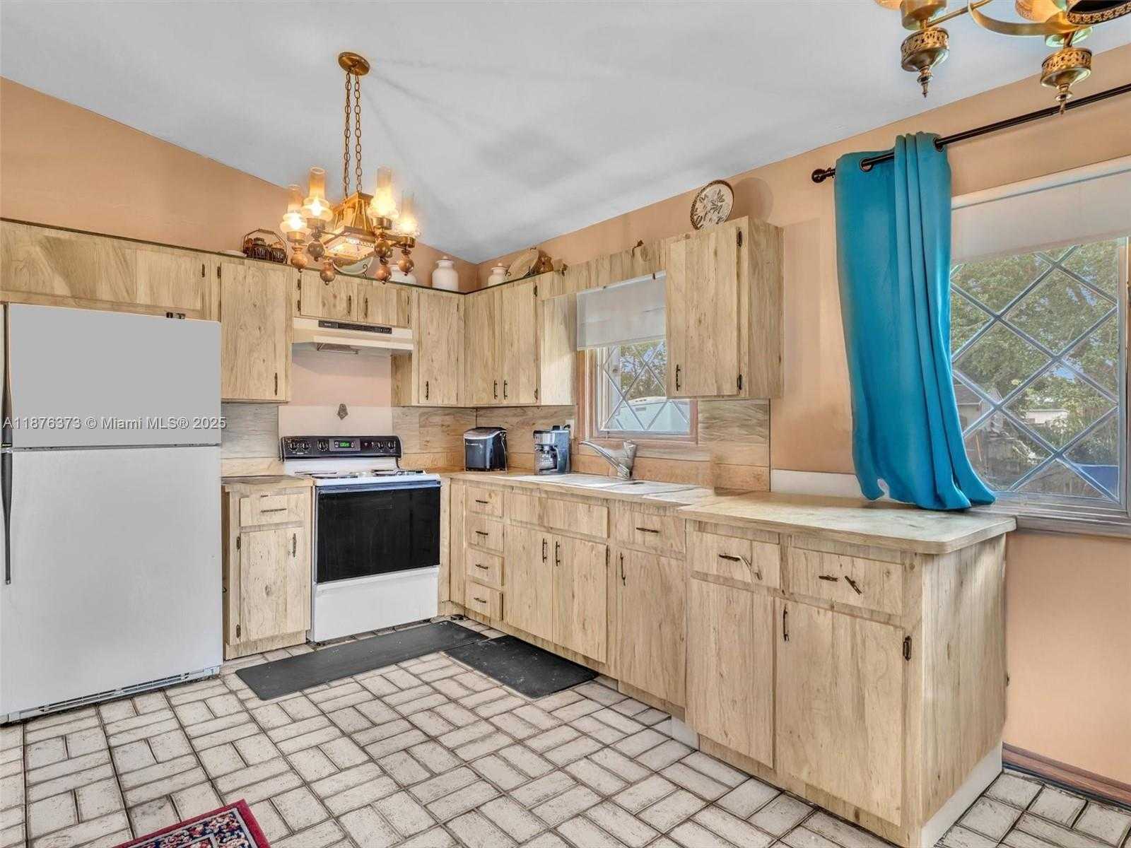 Small Image of 5310 SOUTH WEST 109TH AVE, Davie Number 79