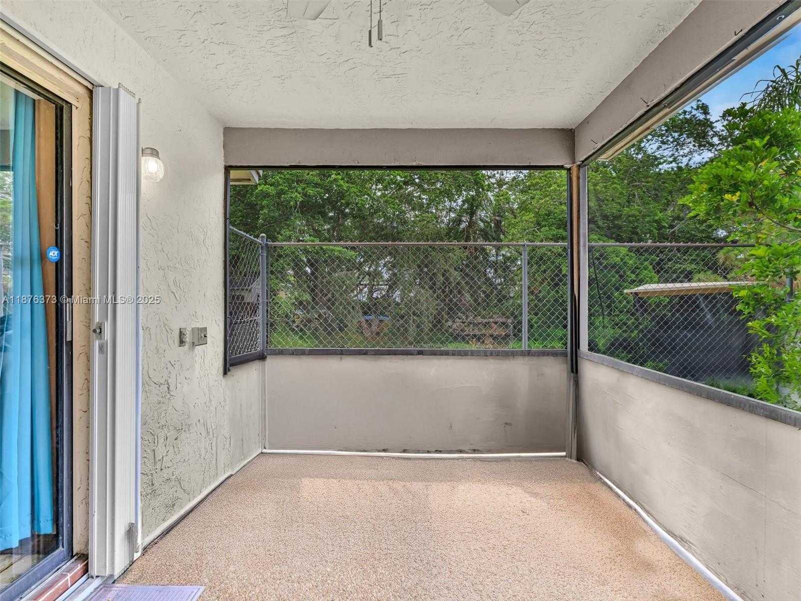 Small Image of 5310 SOUTH WEST 109TH AVE, Davie Number 81