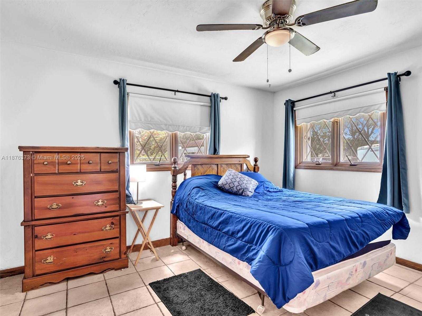 Small Image of 5310 SOUTH WEST 109TH AVE, Davie Number 86