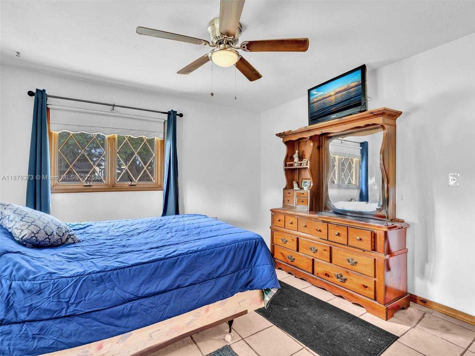 Small Image of 5310 SOUTH WEST 109TH AVE, Davie Number 87