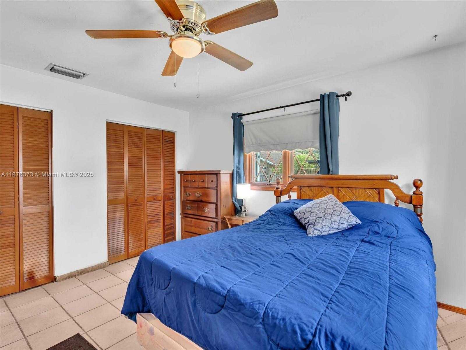 Small Image of 5310 SOUTH WEST 109TH AVE, Davie Number 88