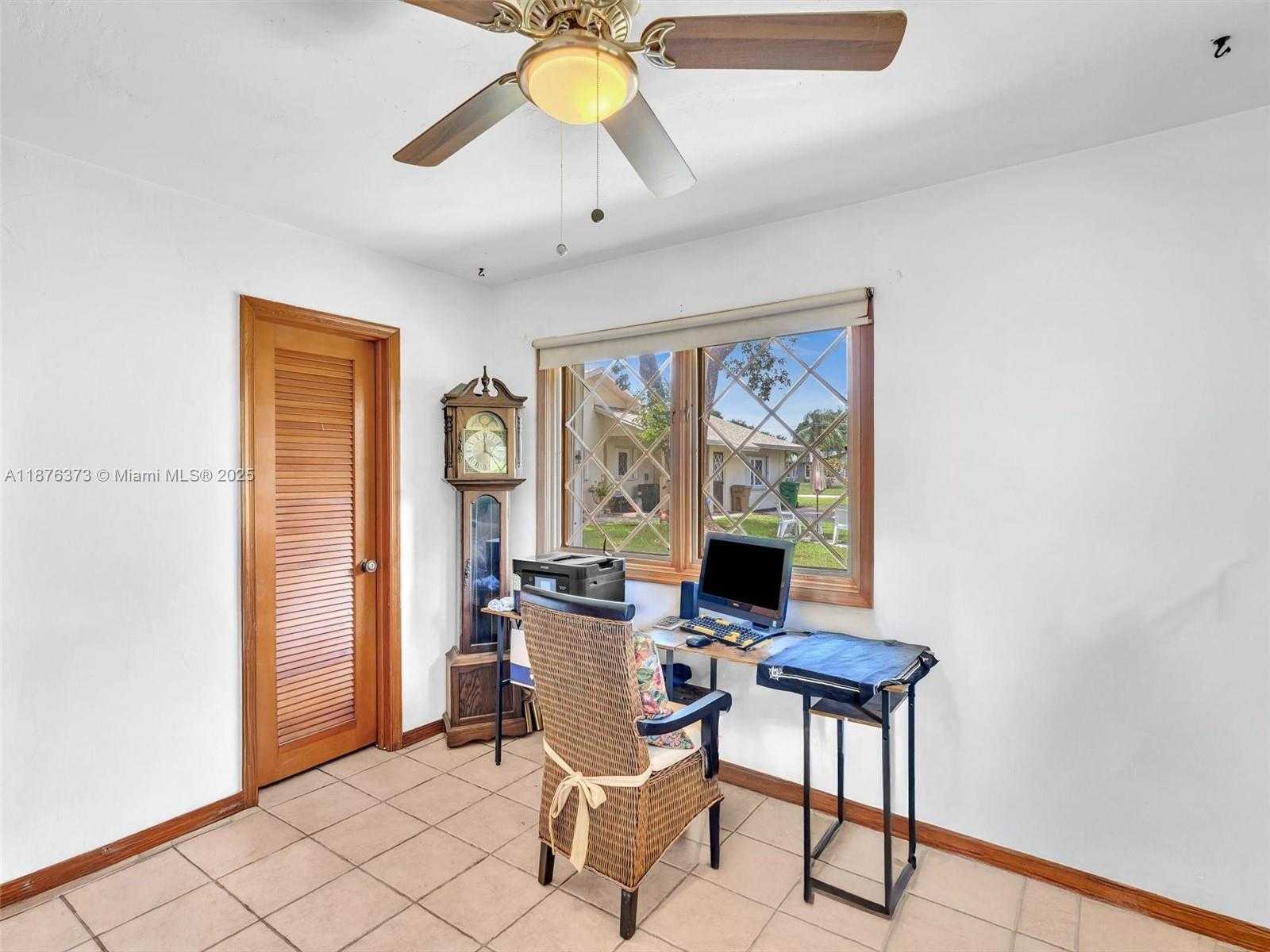 Small Image of 5310 SOUTH WEST 109TH AVE, Davie Number 91