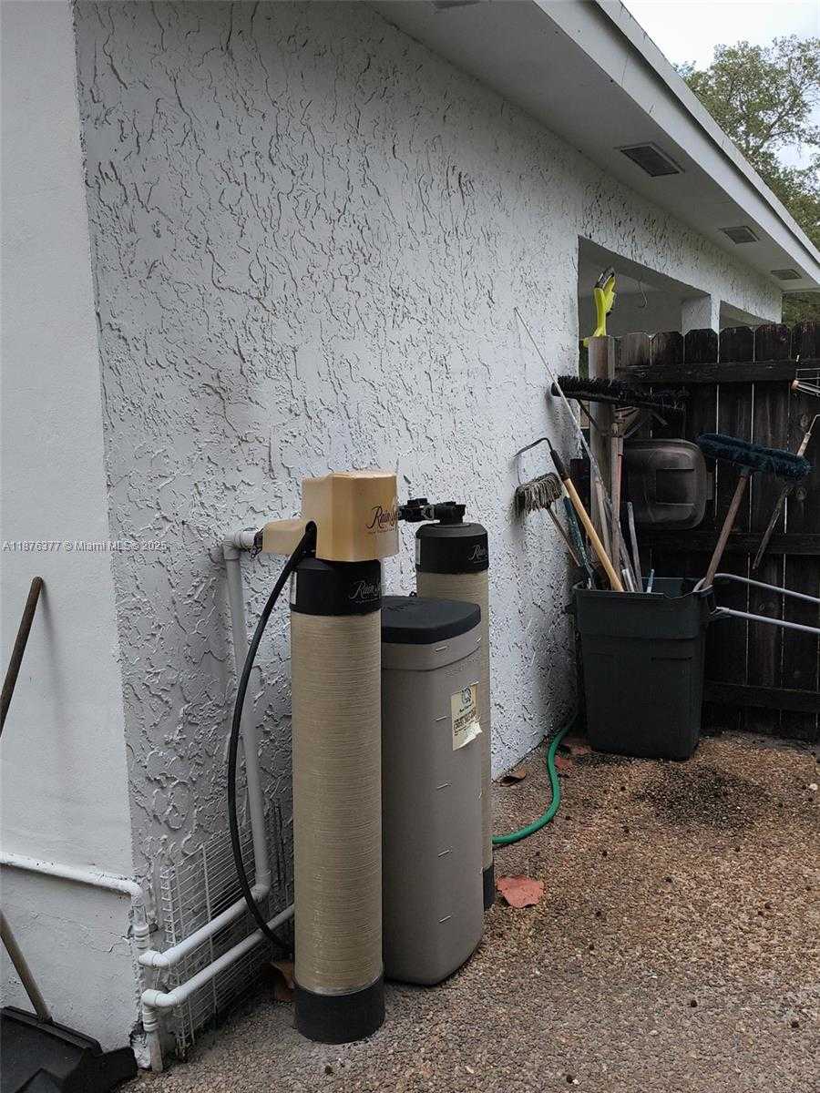 Small Image of 839 NORTH WEST 13TH AVE, Fort Lauderdale Number 19