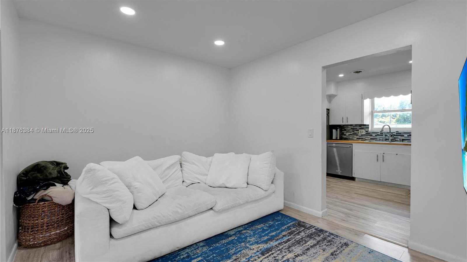 Small Image of 3349 WEST PARK RD, Hollywood Number 6