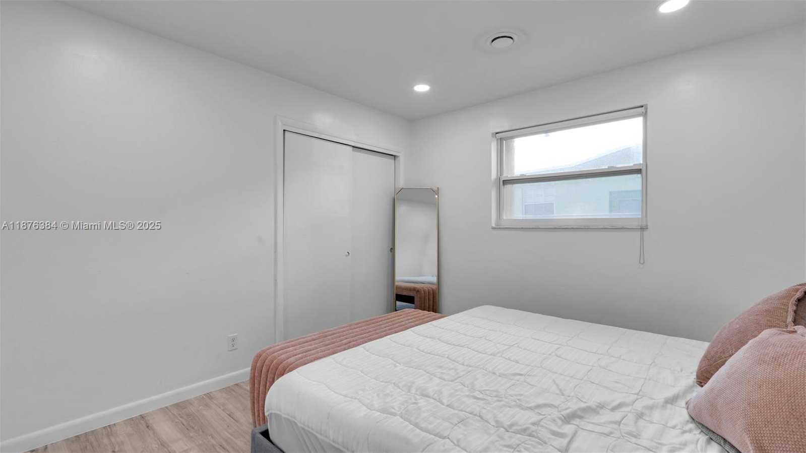 Small Image of 3349 WEST PARK RD, Hollywood Number 9