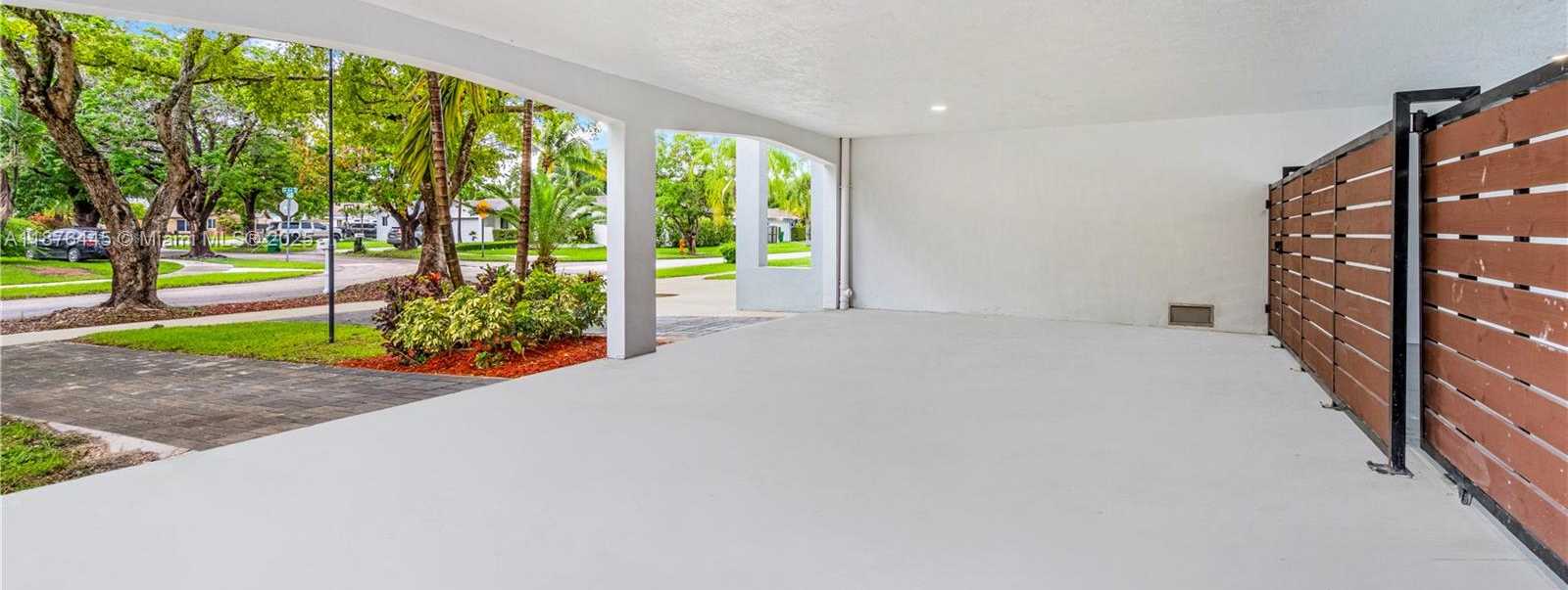 Small Image of 20011 SOUTH WEST 84TH AVE, Cutler Bay Number 25