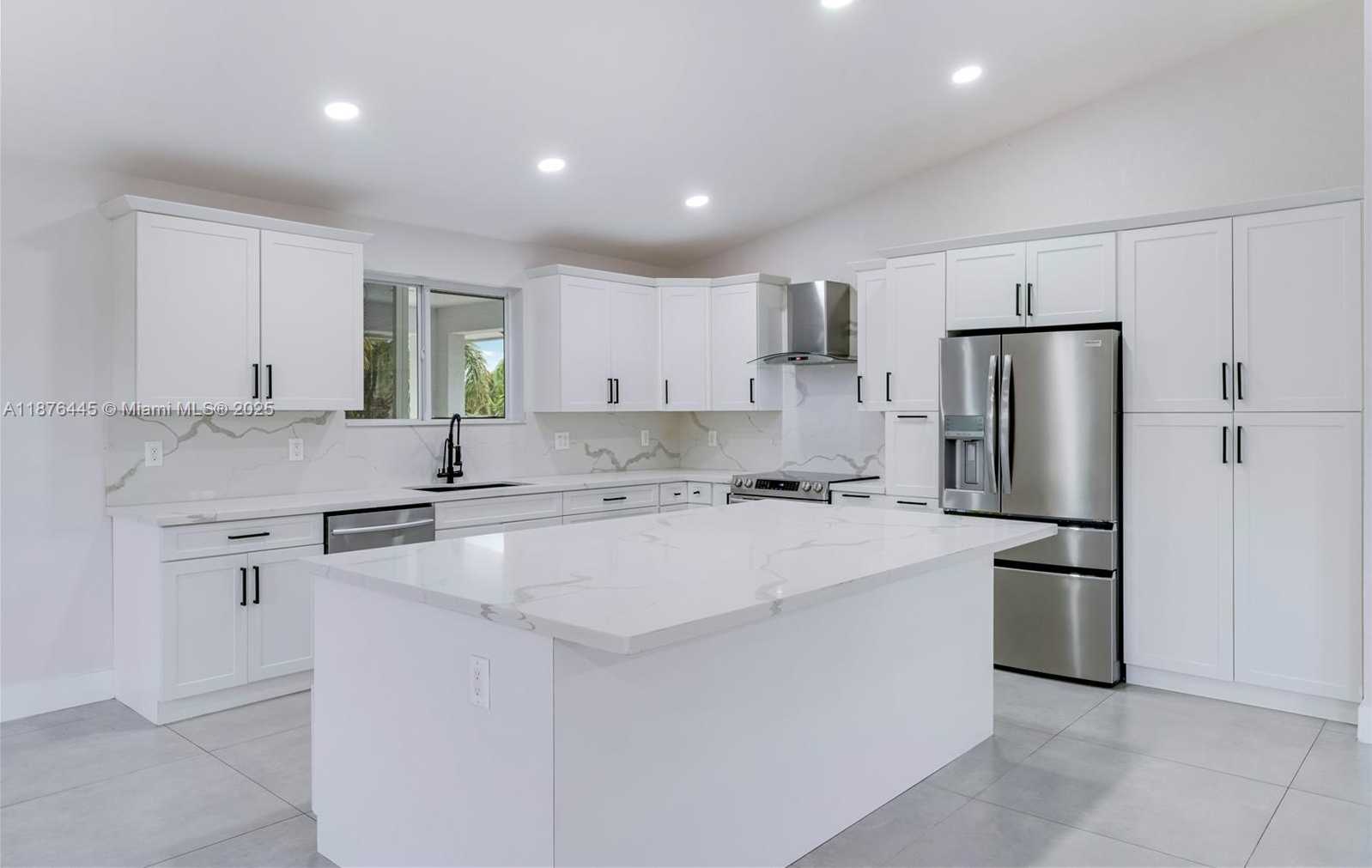 Small Image of 20011 SOUTH WEST 84TH AVE, Cutler Bay Number 6