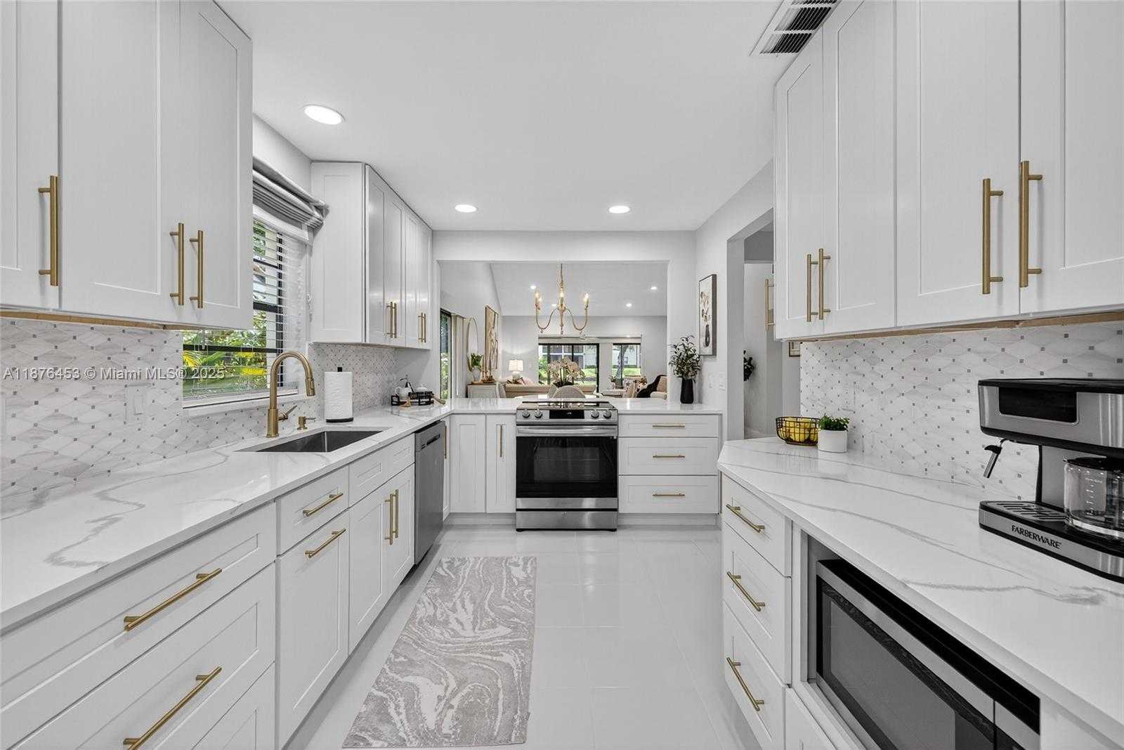 Small Image of 21695 ARRIBA REAL, Boca Raton Number 11
