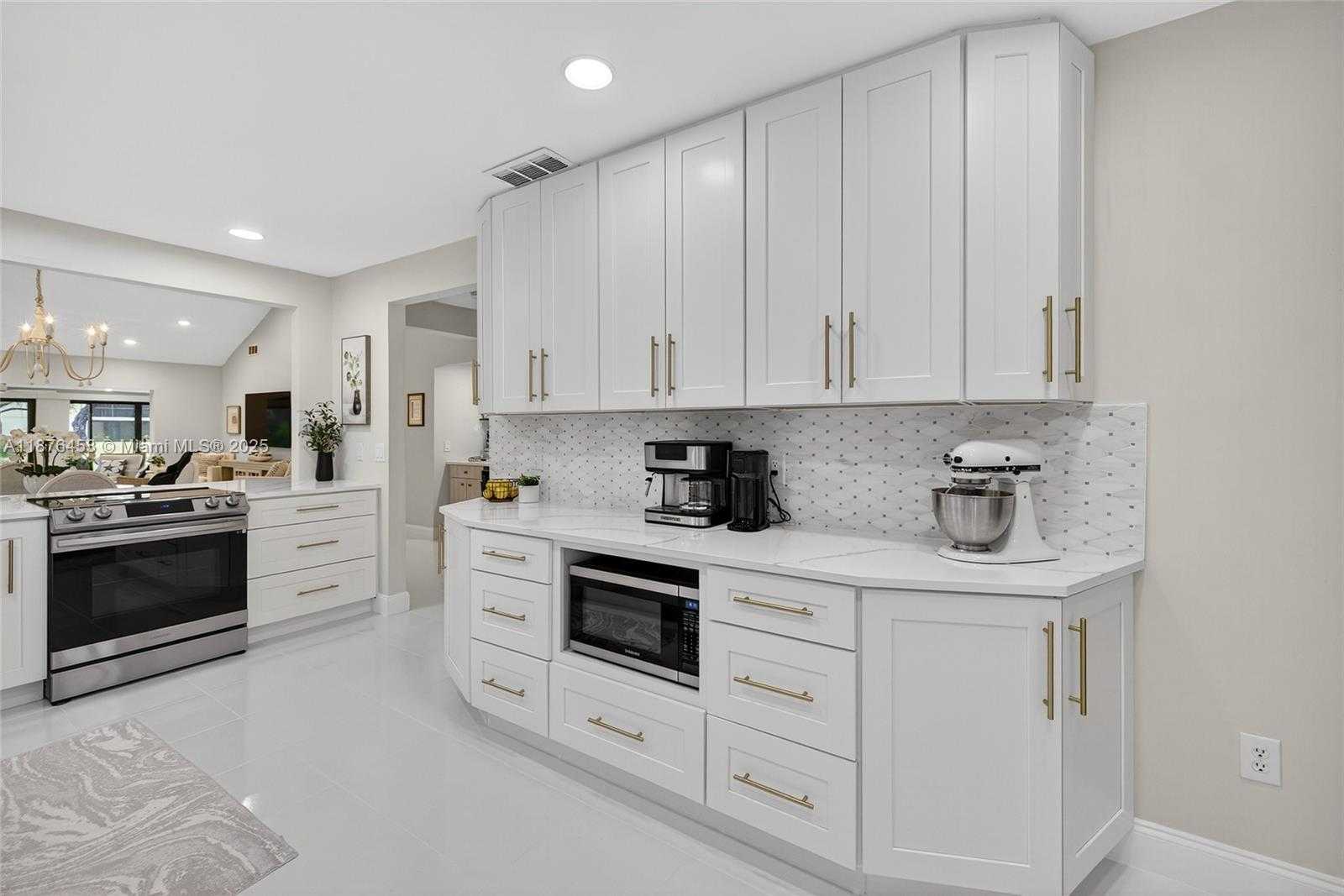 Small Image of 21695 ARRIBA REAL, Boca Raton Number 12