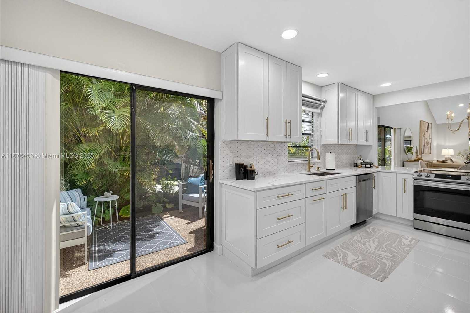 Small Image of 21695 ARRIBA REAL, Boca Raton Number 14