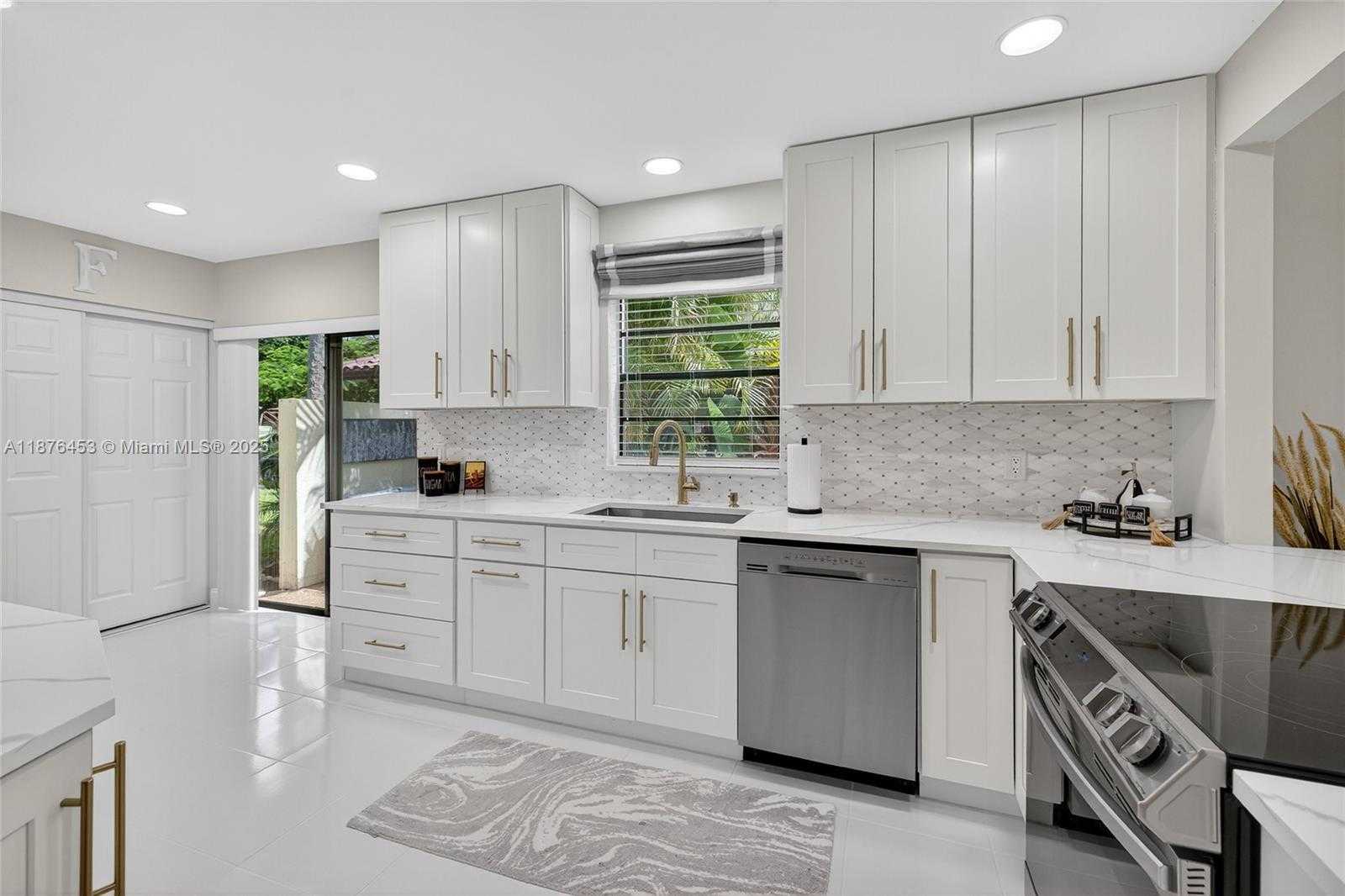 Small Image of 21695 ARRIBA REAL, Boca Raton Number 16