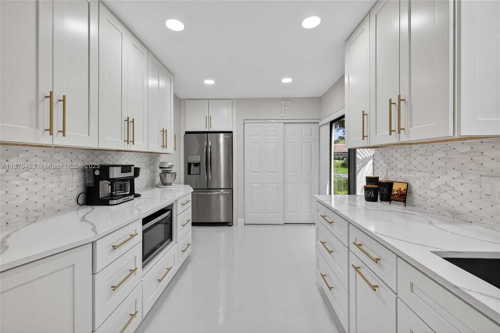 Small Image of 21695 ARRIBA REAL, Boca Raton Number 9