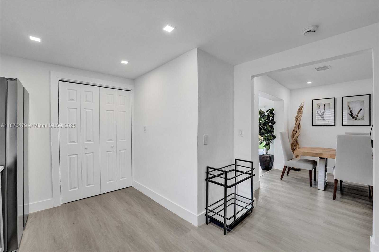 Small Image of 2101 NORTH 15TH AVE, Hollywood Number 13