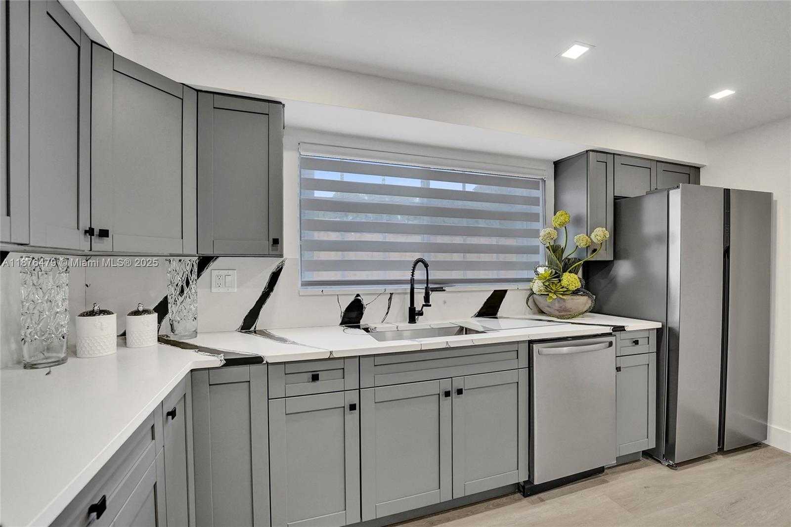 Small Image of 2101 NORTH 15TH AVE, Hollywood Number 15