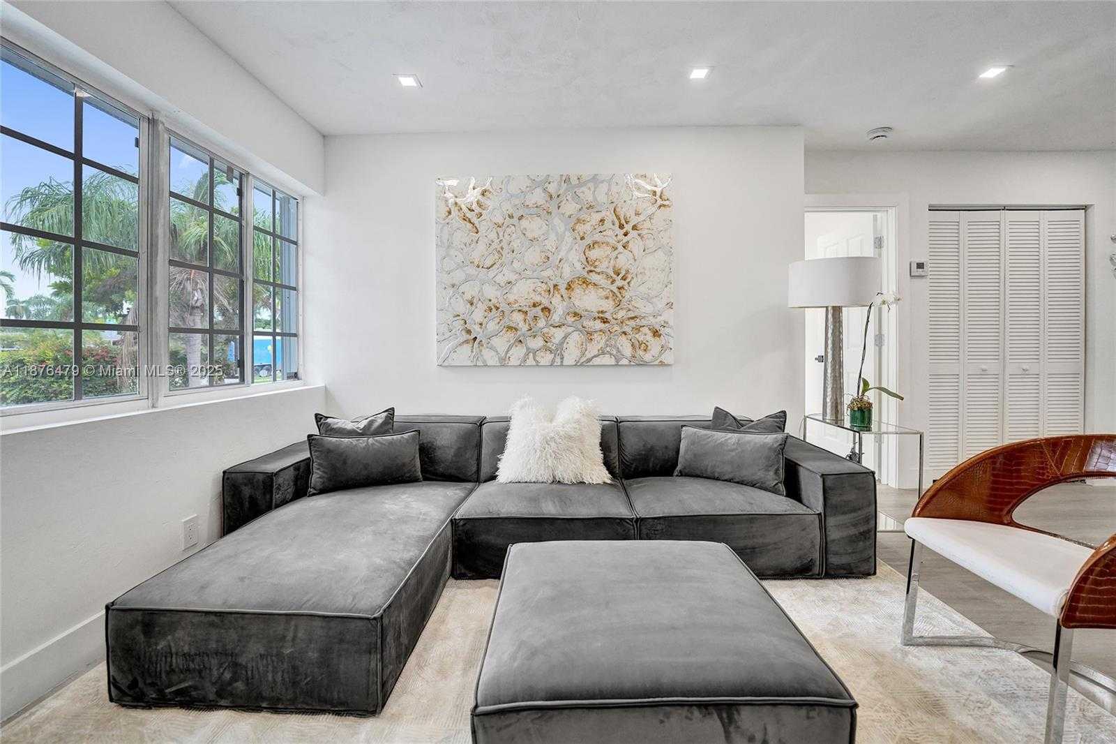 Small Image of 2101 NORTH 15TH AVE, Hollywood Number 33