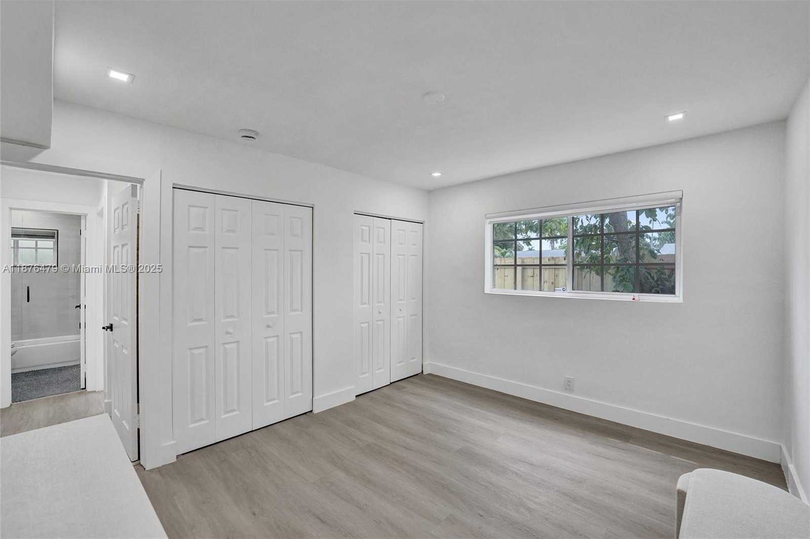 Small Image of 2101 NORTH 15TH AVE, Hollywood Number 50