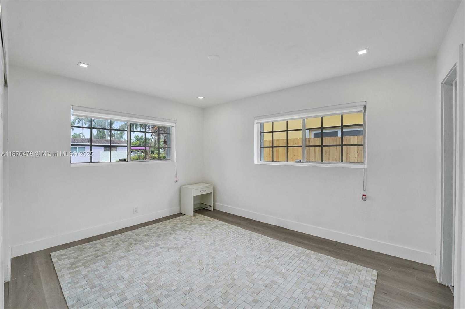 Small Image of 2101 NORTH 15TH AVE, Hollywood Number 53