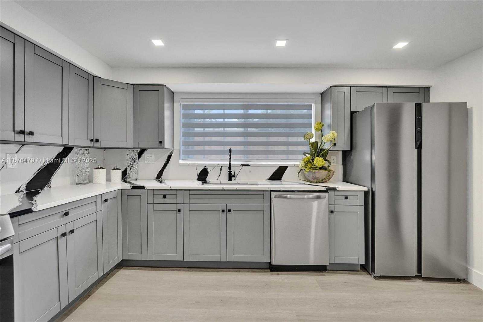 Small Image of 2101 NORTH 15TH AVE, Hollywood Number 9