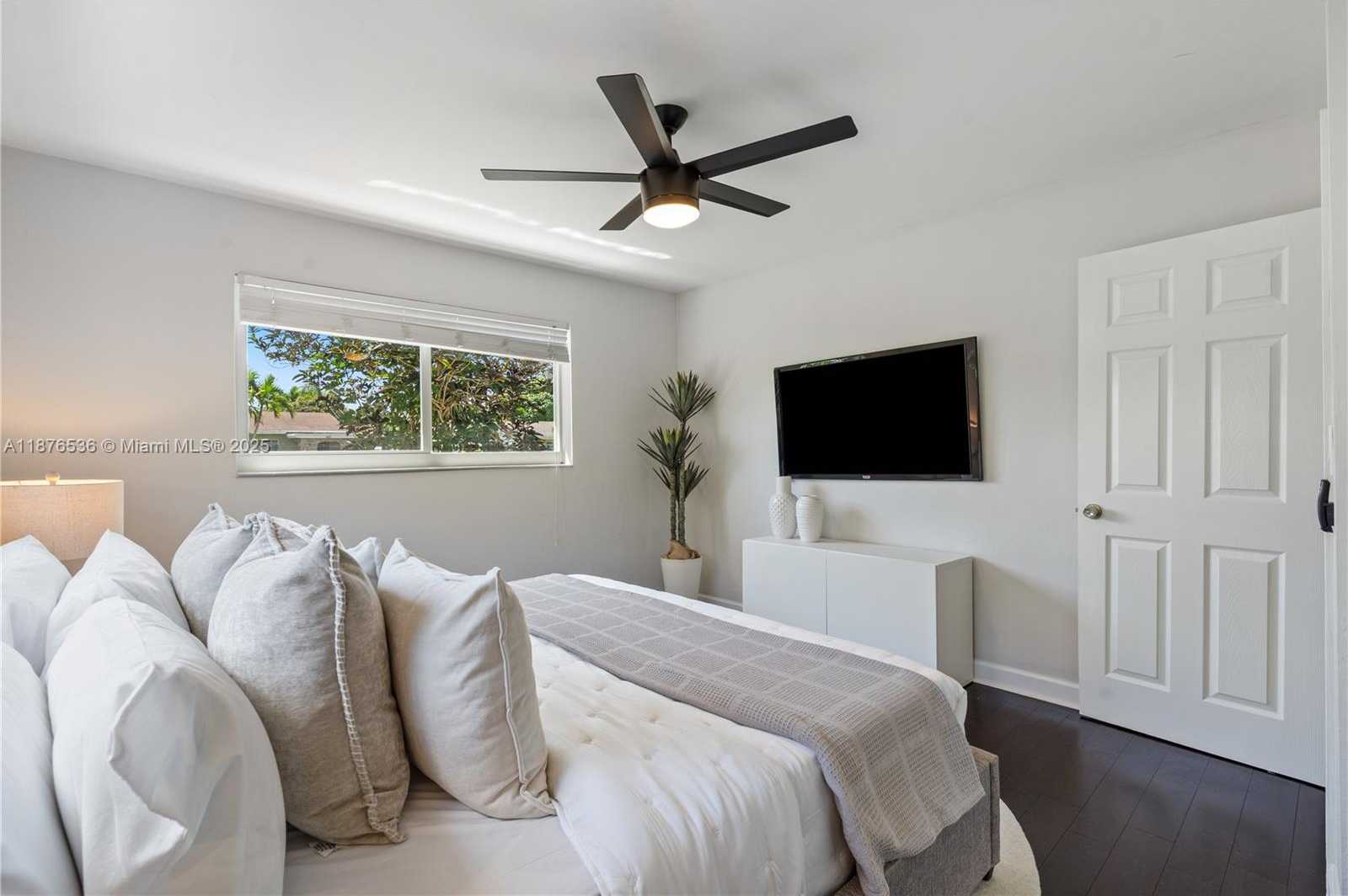 Small Image of 81 NORTH EAST 47TH CT, Oakland Park Number 11