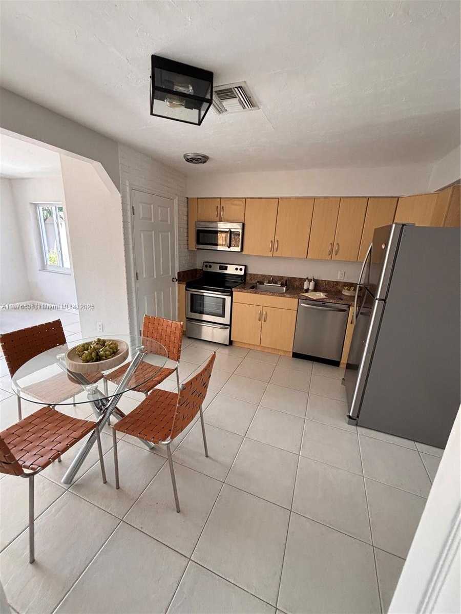 Small Image of 81 NORTH EAST 47TH CT, Oakland Park Number 16
