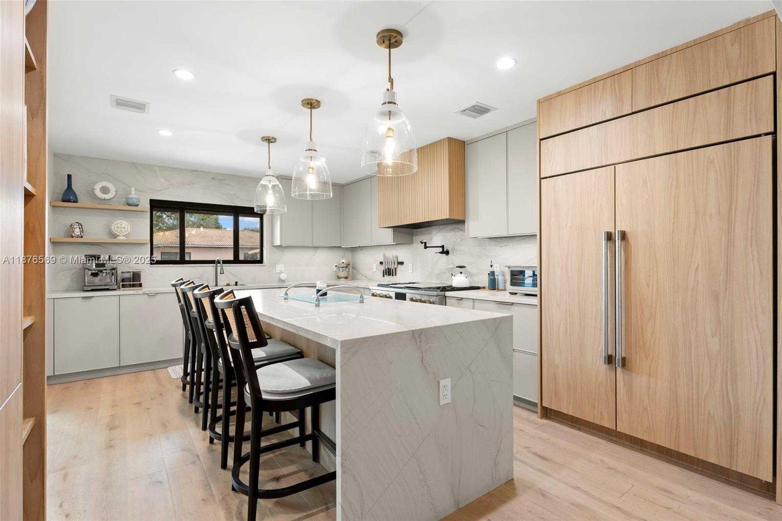 Small Image of 10560 NORTH EAST 2ND CT, Miami Shores Number 12