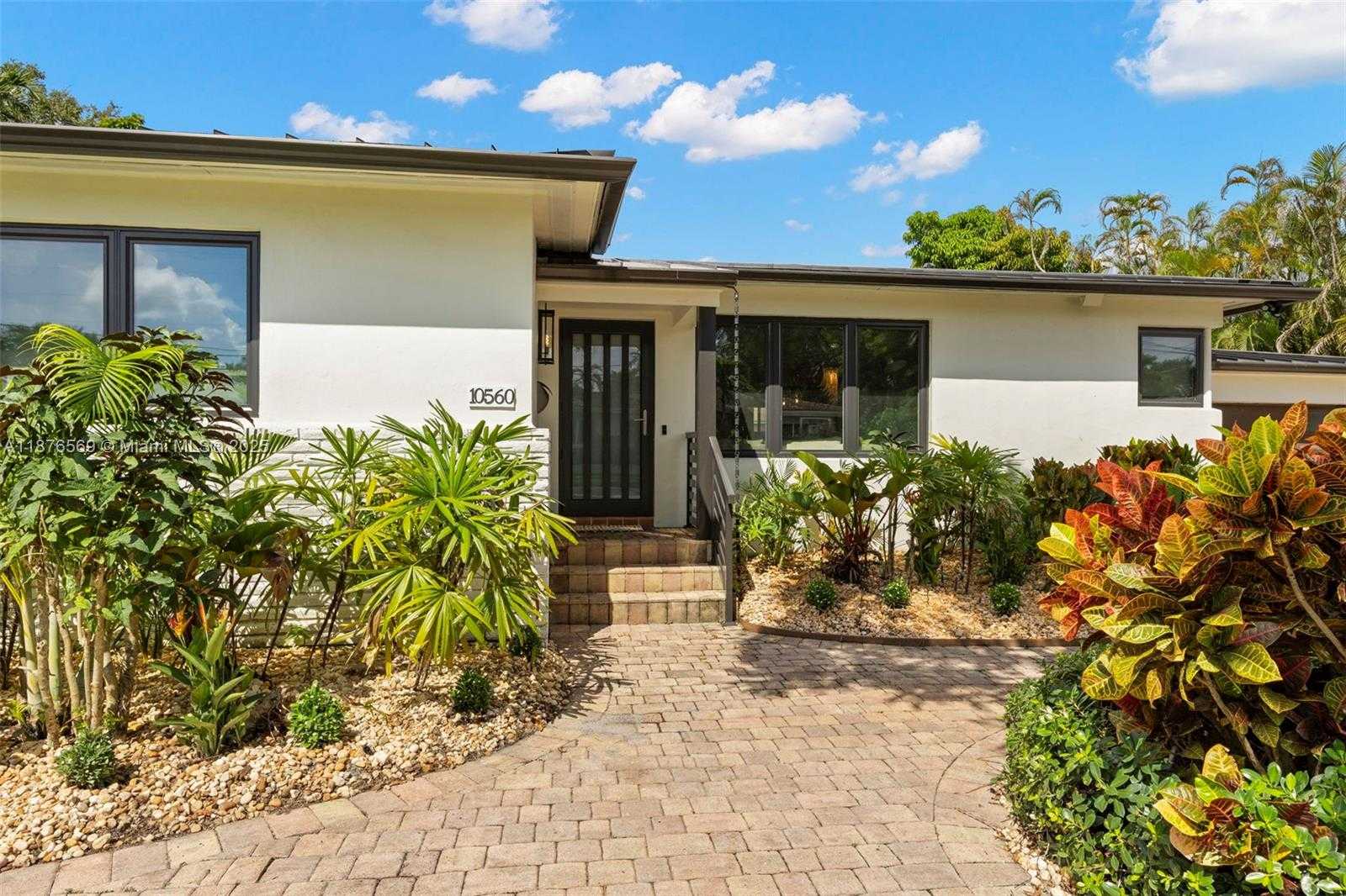 Small Image of 10560 NORTH EAST 2ND CT, Miami Shores Number 2