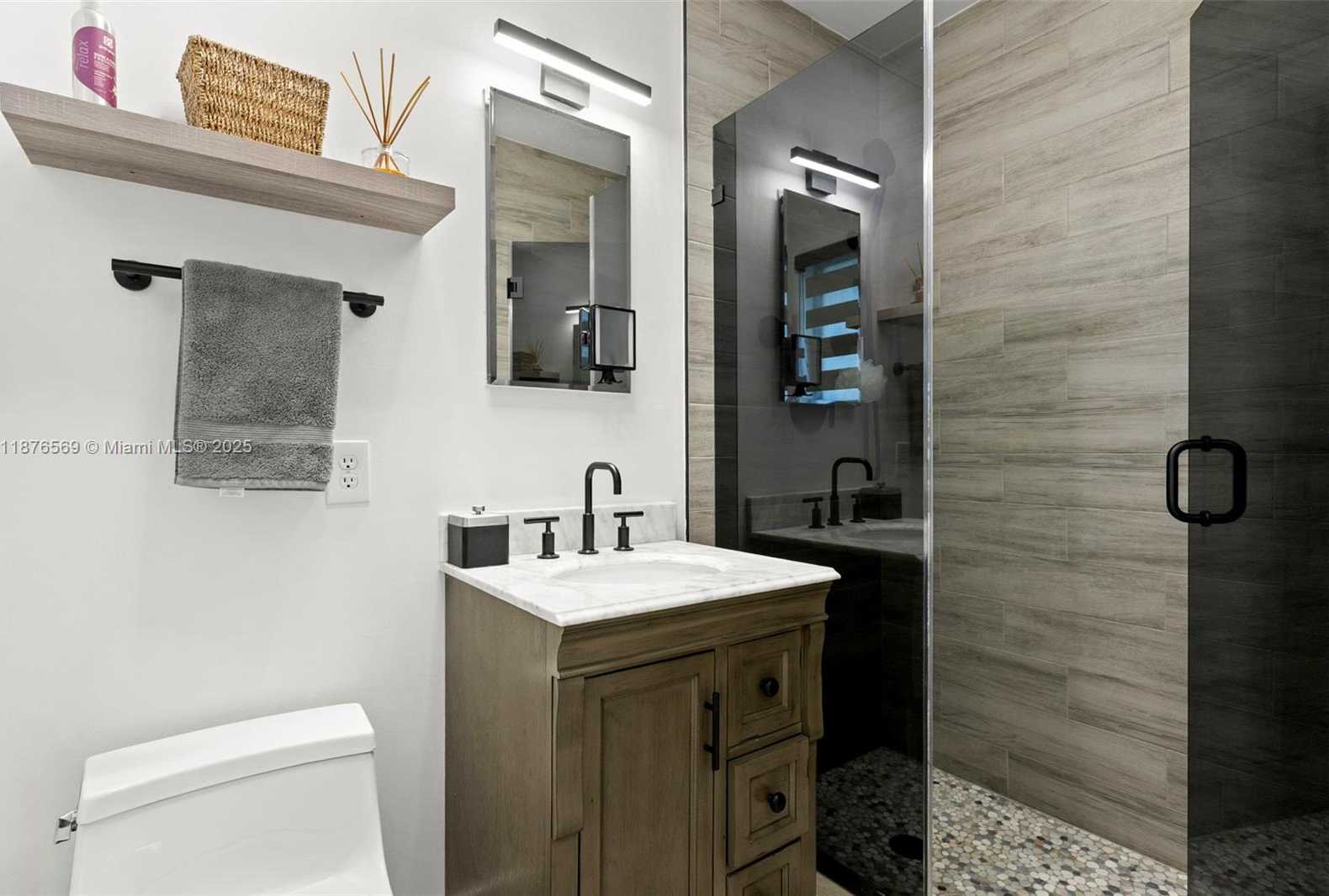Small Image of 10560 NORTH EAST 2ND CT, Miami Shores Number 26