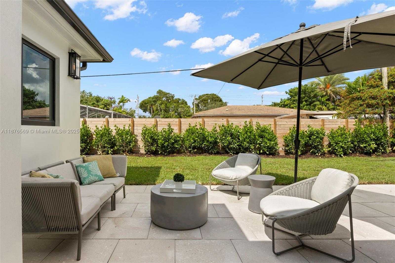 Small Image of 10560 NORTH EAST 2ND CT, Miami Shores Number 34