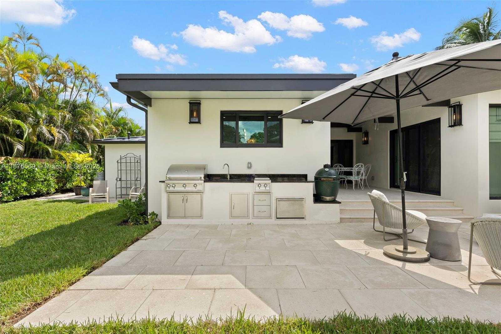 Small Image of 10560 NORTH EAST 2ND CT, Miami Shores Number 38