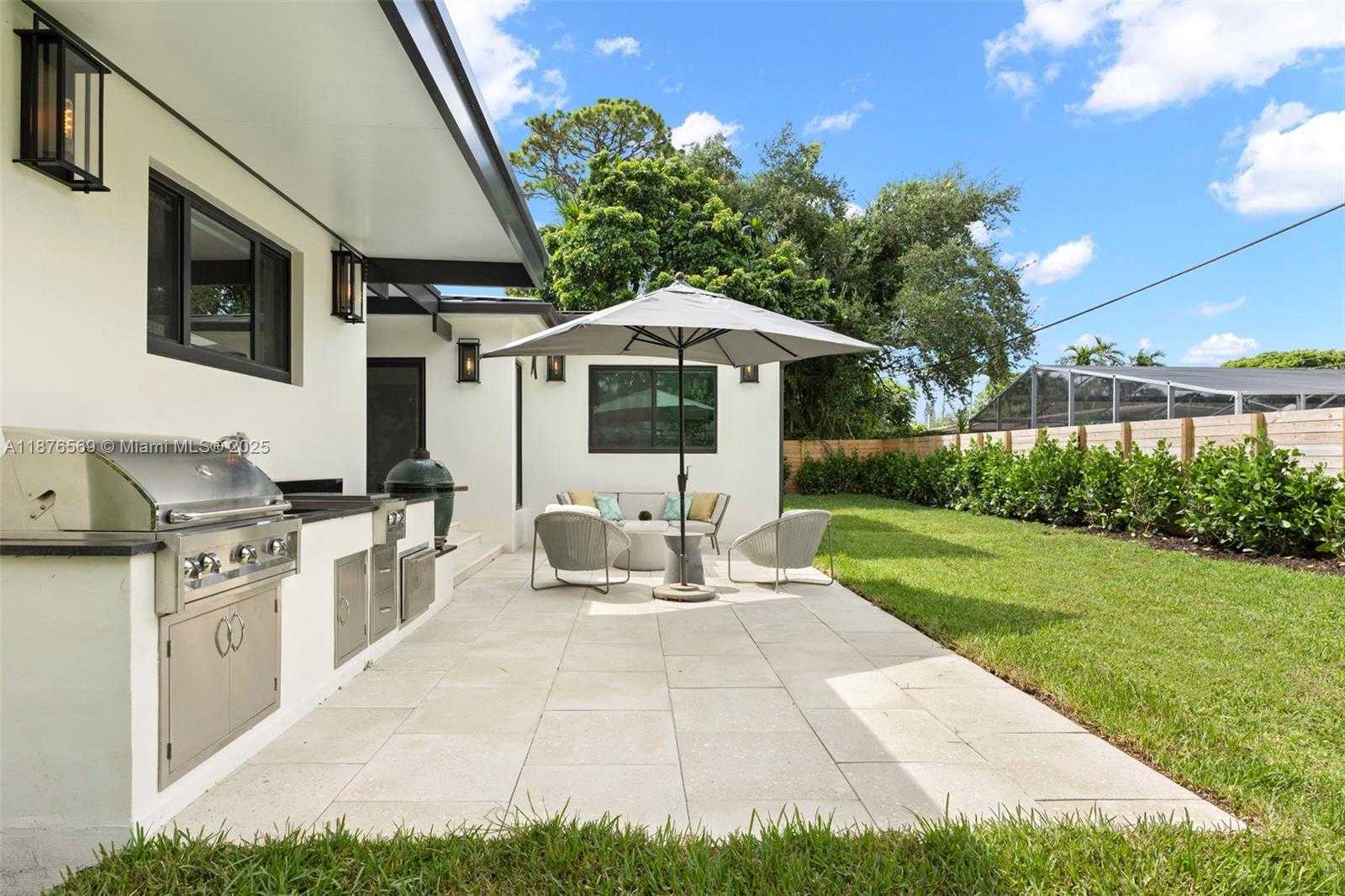 Small Image of 10560 NORTH EAST 2ND CT, Miami Shores Number 39