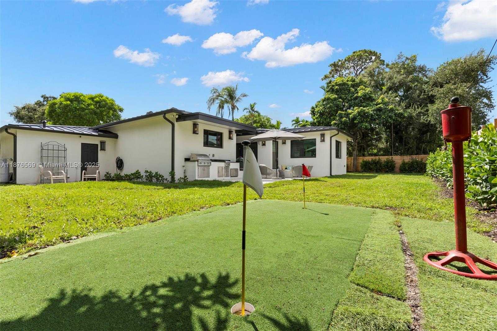 Small Image of 10560 NORTH EAST 2ND CT, Miami Shores Number 40
